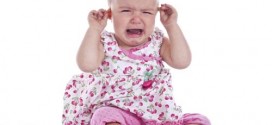 درمان گوش درد نوزاد با روغن کرچک